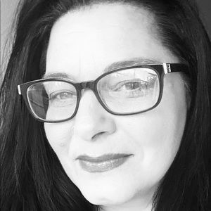 Meet your Posher, Denise